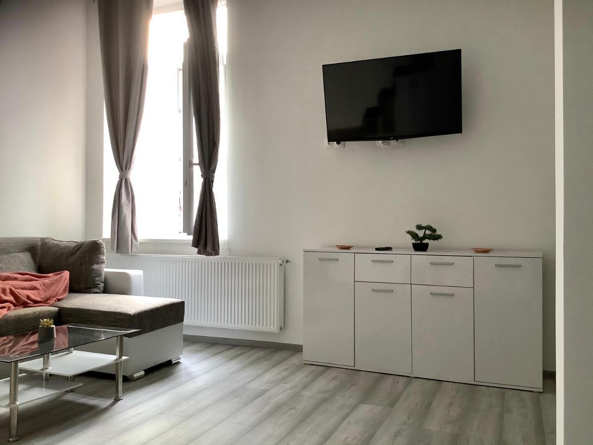 Apartament Belvarosi Apartman 1 Miszkolc Zewnętrze zdjęcie